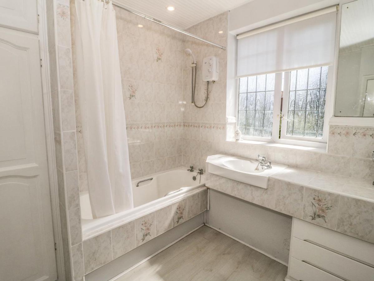 Burwood Villa Colwyn Bay Buitenkant foto